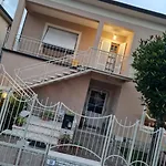 Apartament Di Sandro *